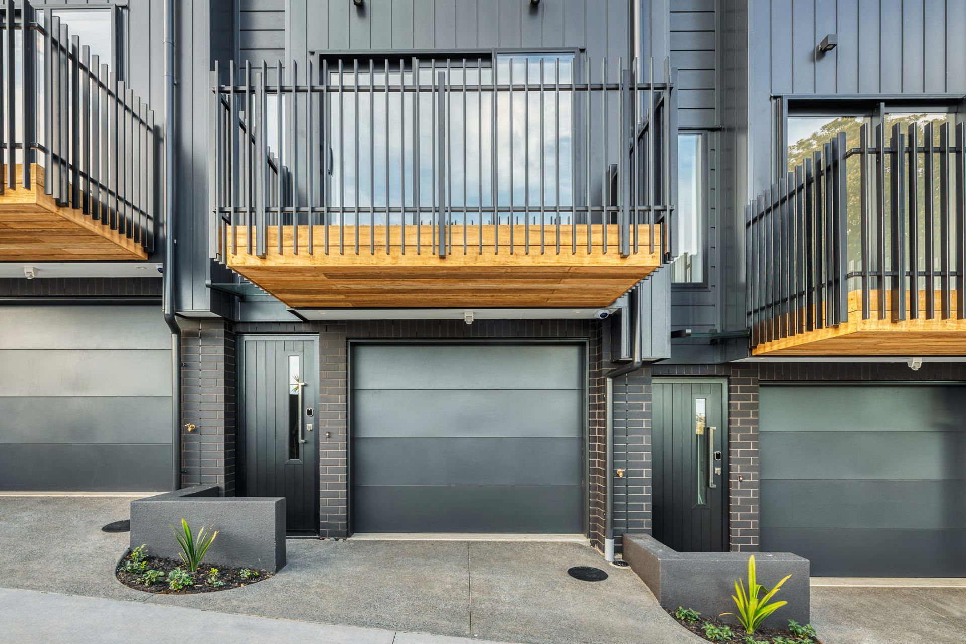 8 Terraced House Development on a Complex Site