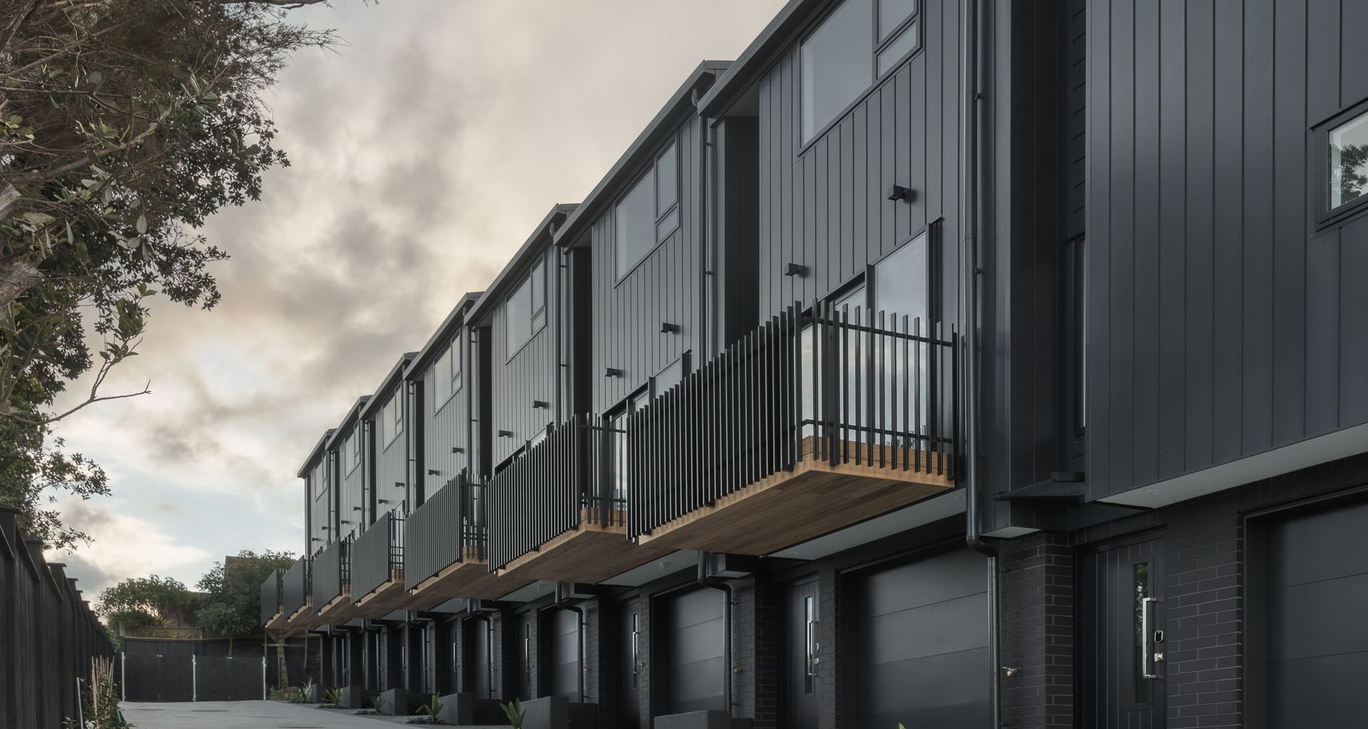 8 Terraced House Development on a Complex Site banner