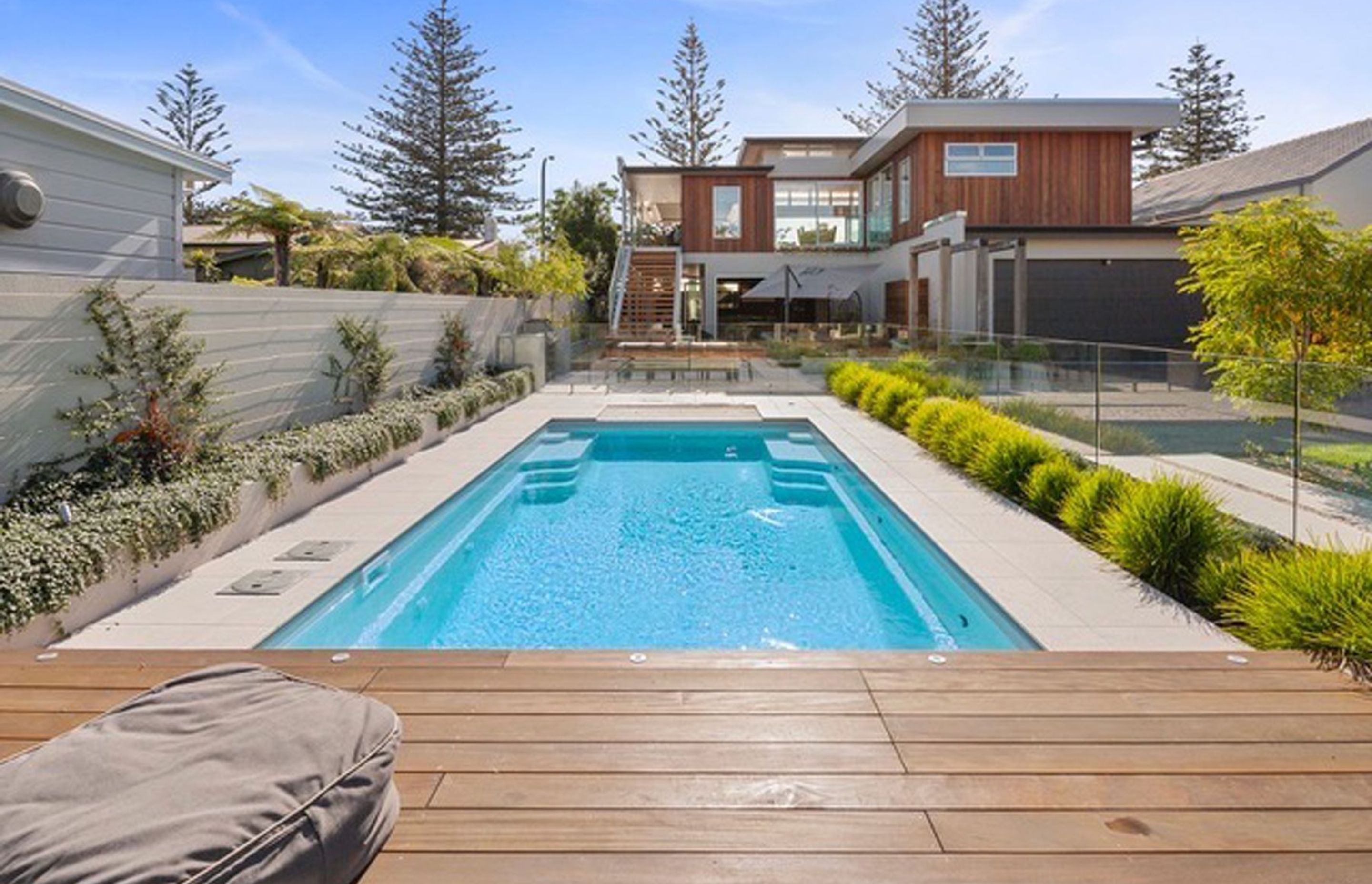 Norrie-Residence-Pool-view-Medium1.jpg