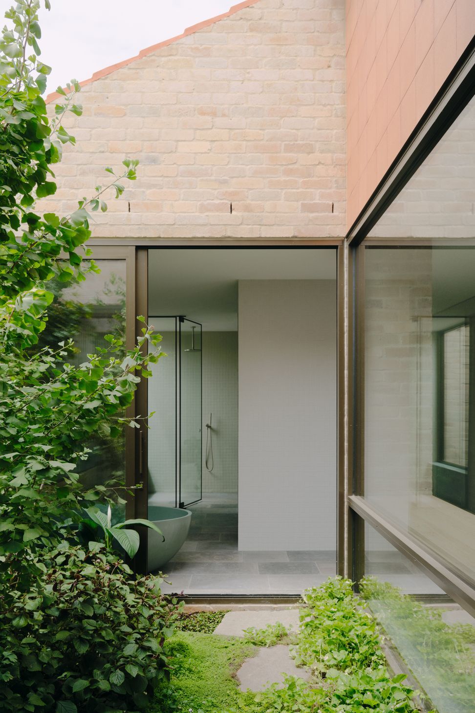 OLAVERHANSLOPE29582WEB.jpg