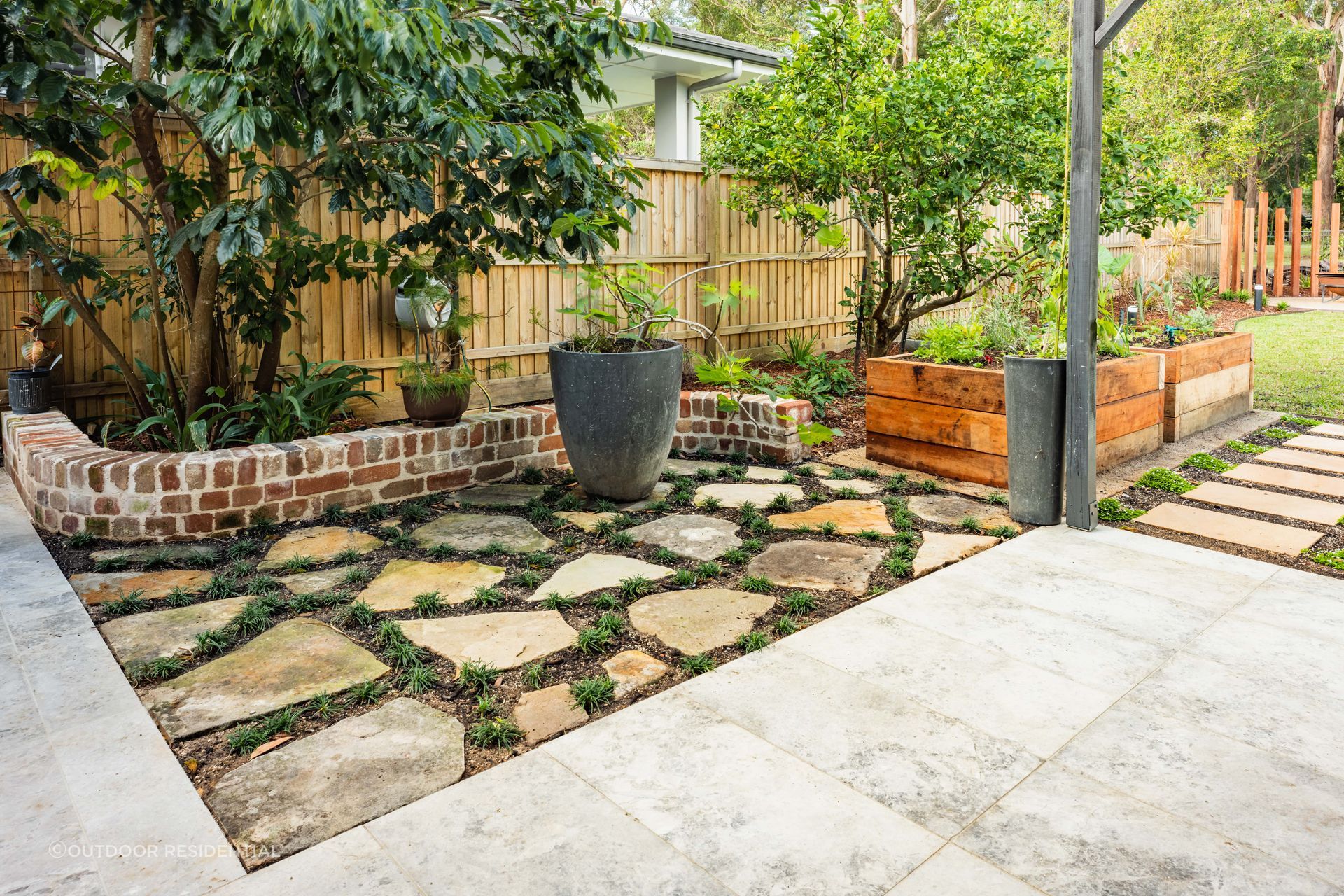 Manhattan Limestone | Branch Out Landscapes | Outdoor Residential | Crystal Pools