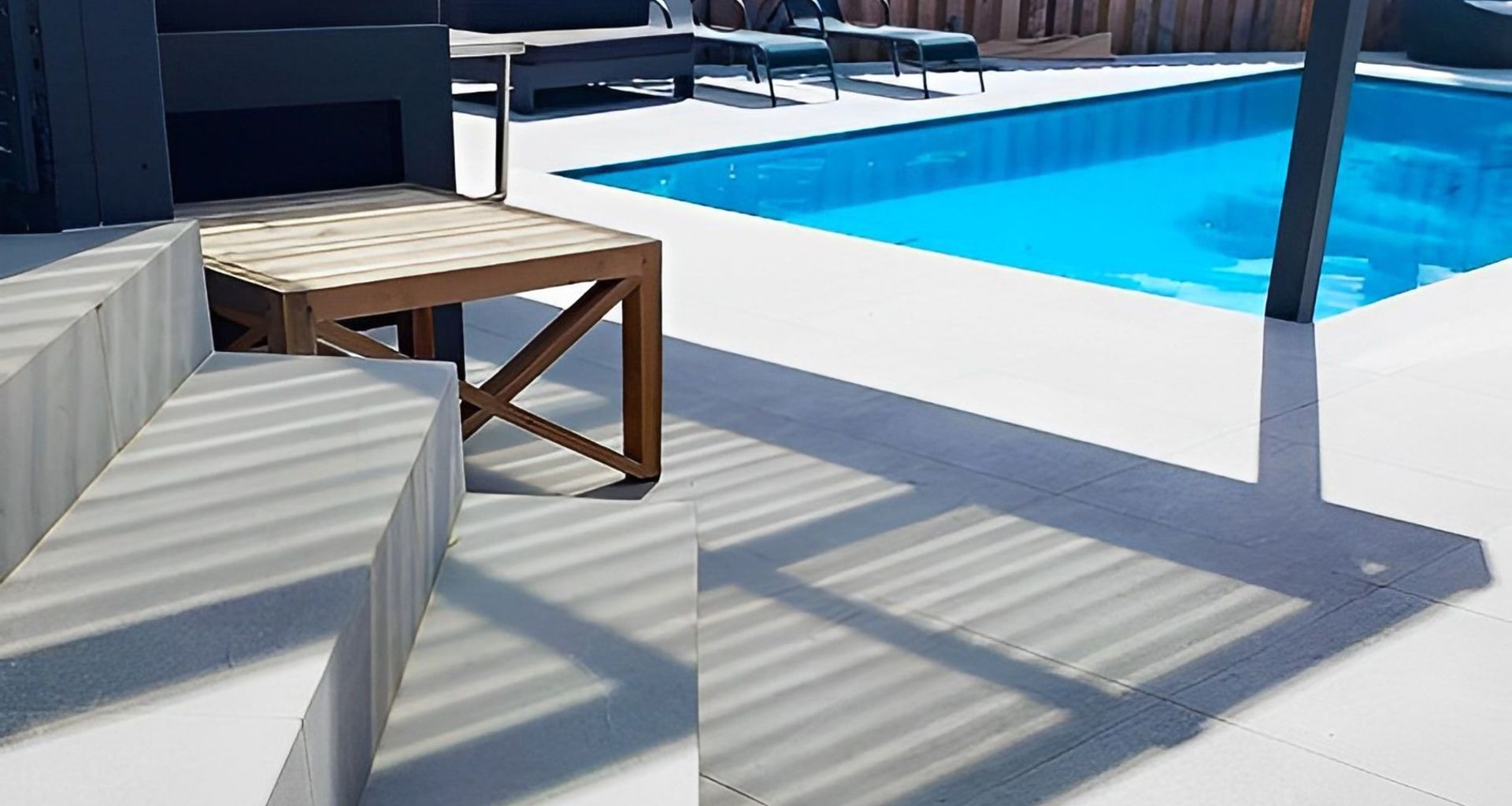 Outdoor Tiling banner