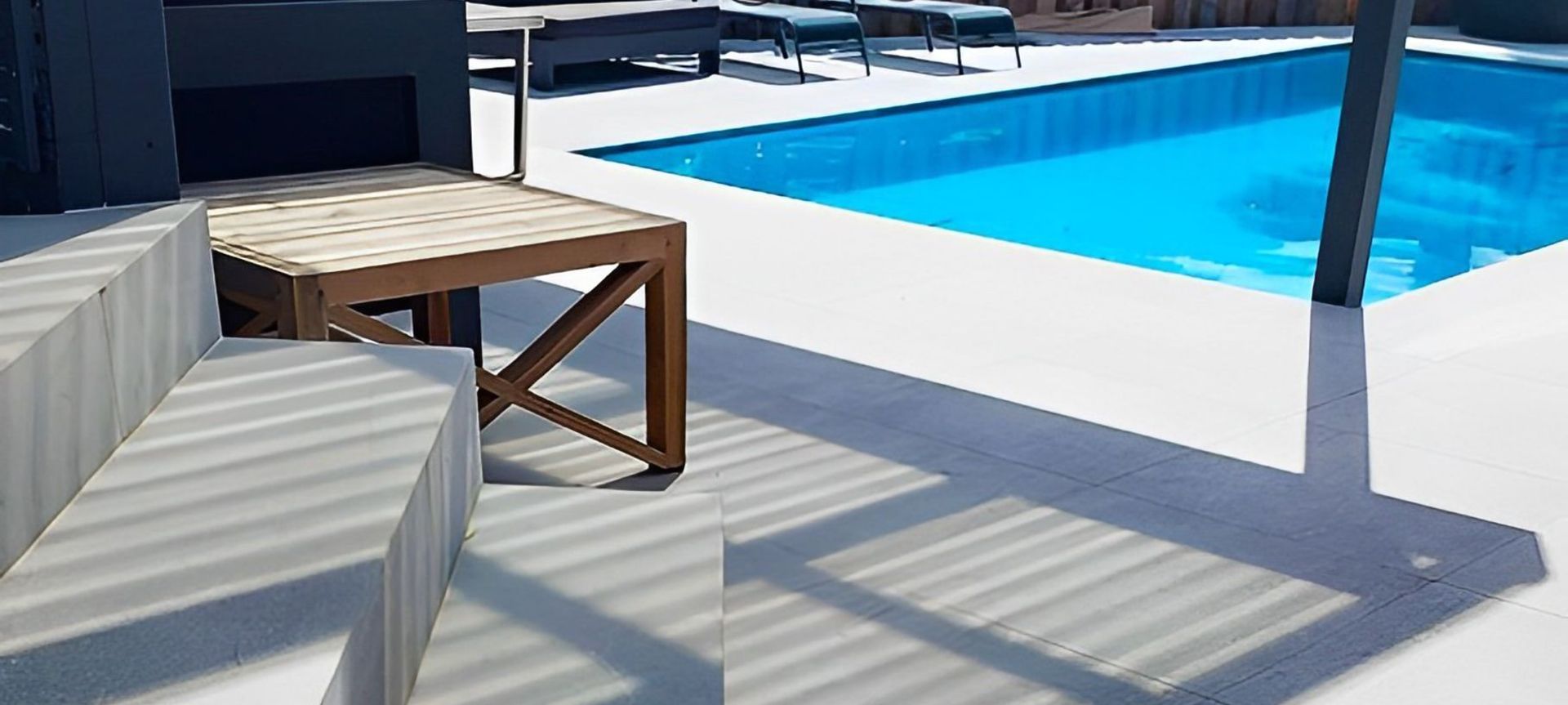 Outdoor Tiling banner
