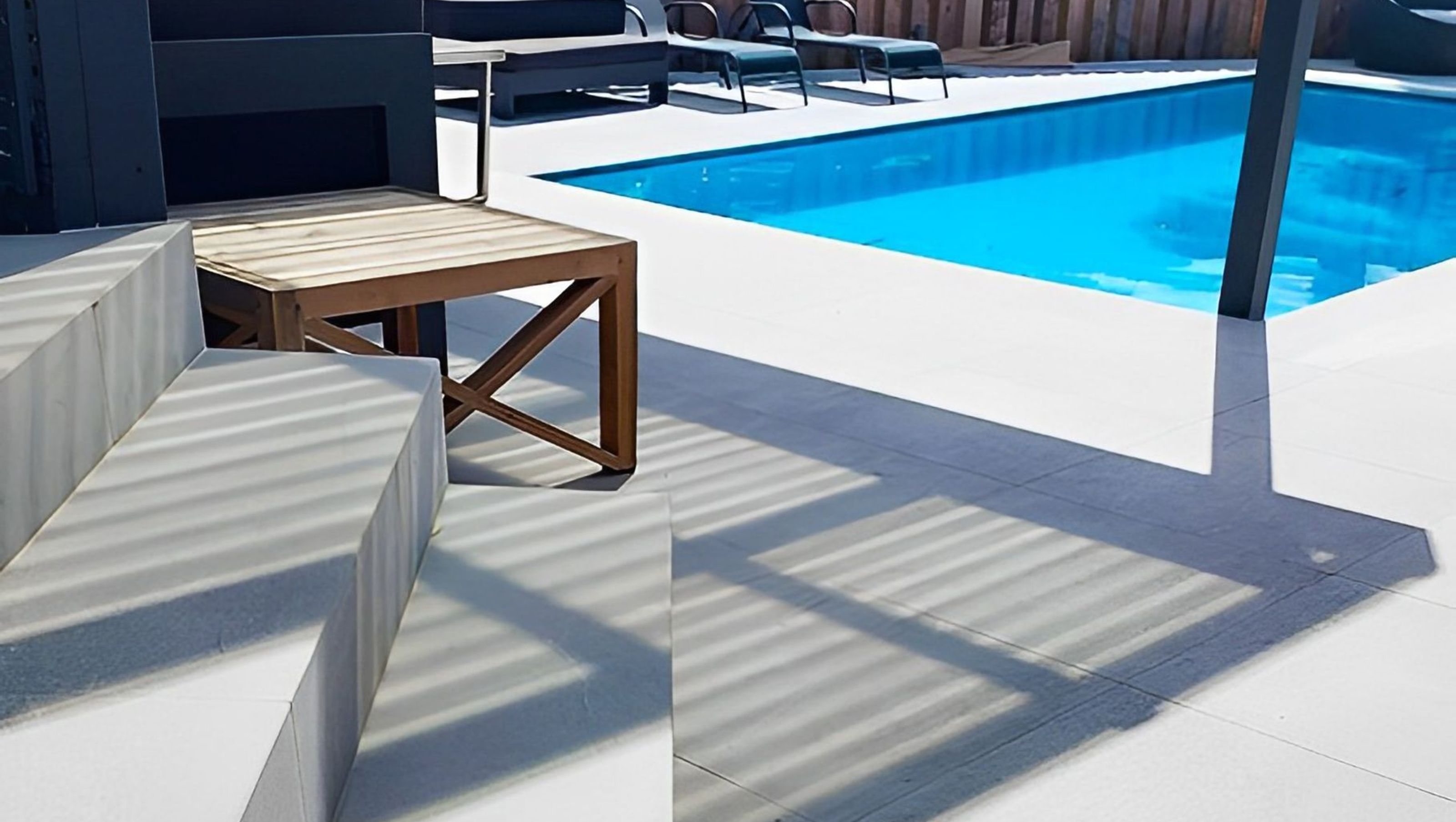 Outdoor Tiling