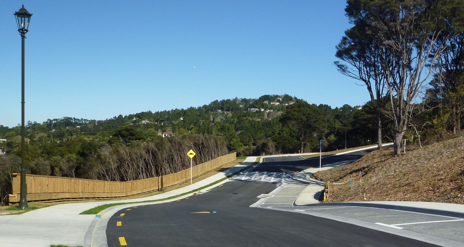 Golf Road, Titirangi banner