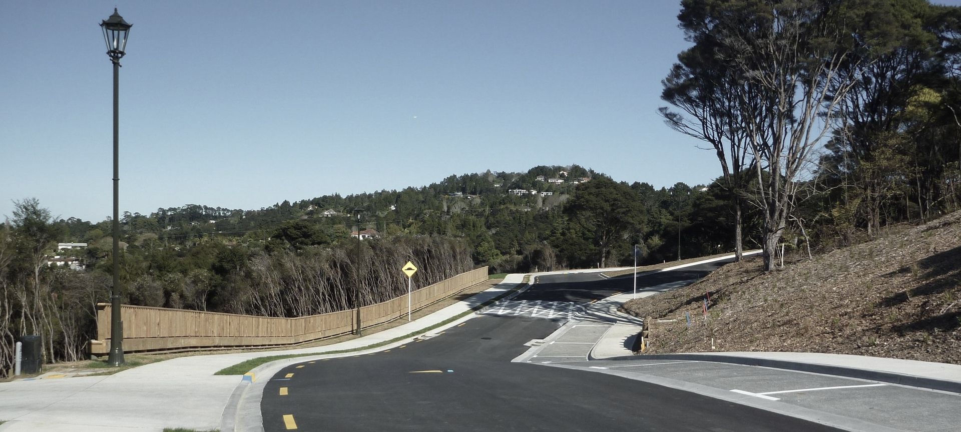 Golf Road, Titirangi banner