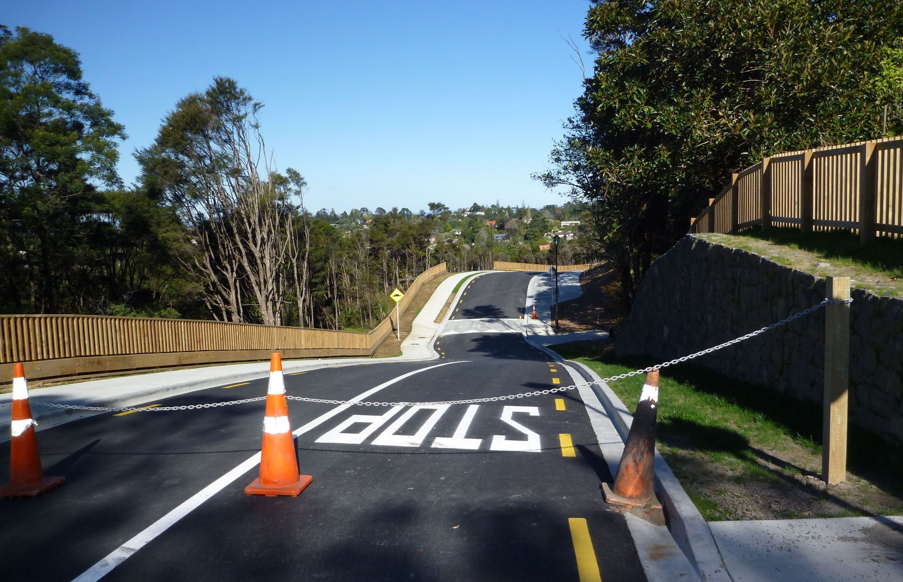 Golf Road, Titirangi