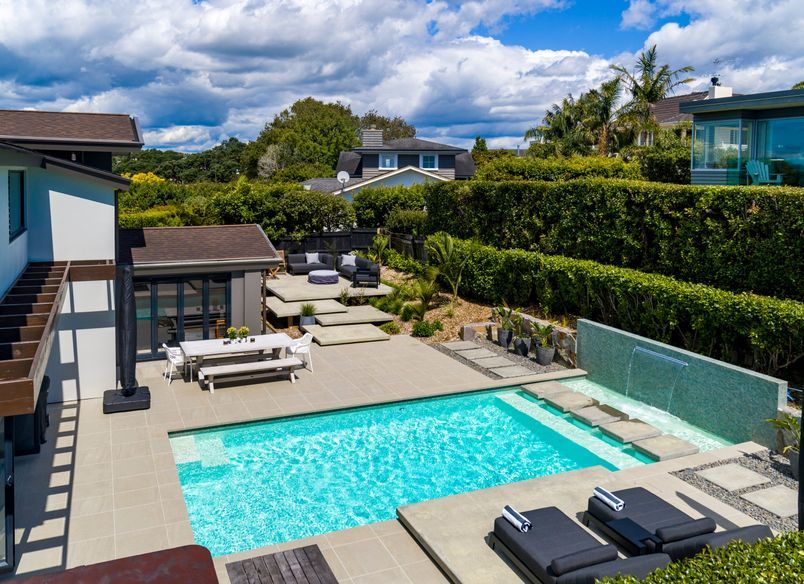 A Visual Feast: Gold Renovation Of The Year 2023