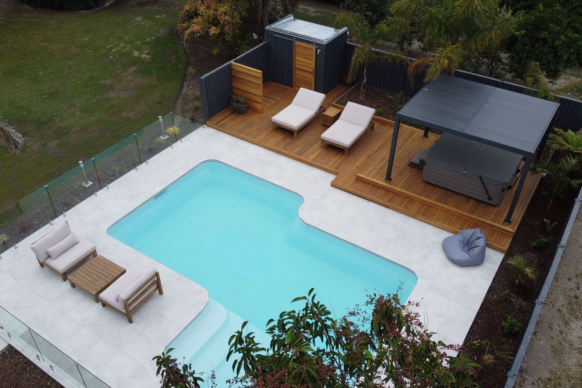 Mangateretere, Pool Area