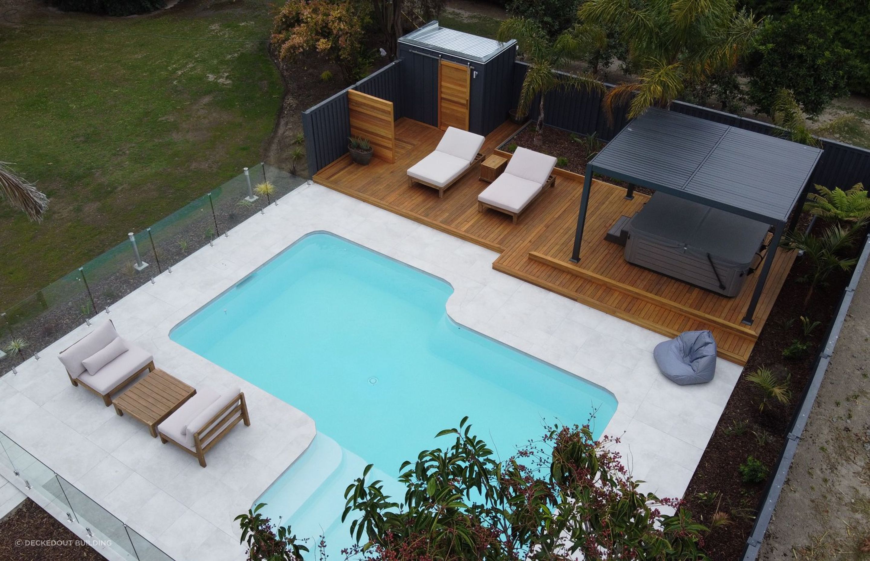 Mangateretere, Pool Area