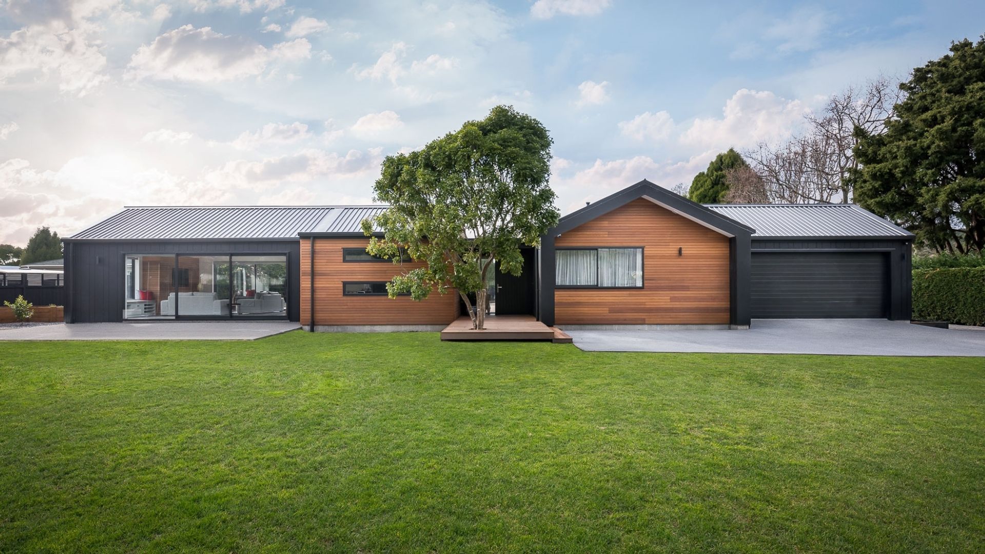 Gable forms on Raumati Lifestyle site banner