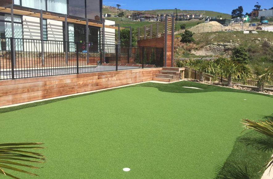 Bring Golf Home with a TigerTurf Putting Green
