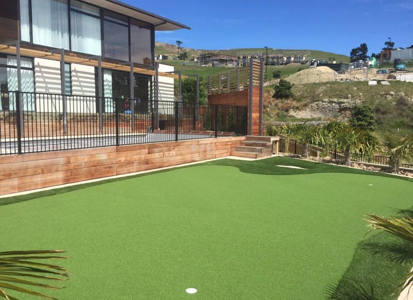 Bring Golf Home with a TigerTurf Putting Green