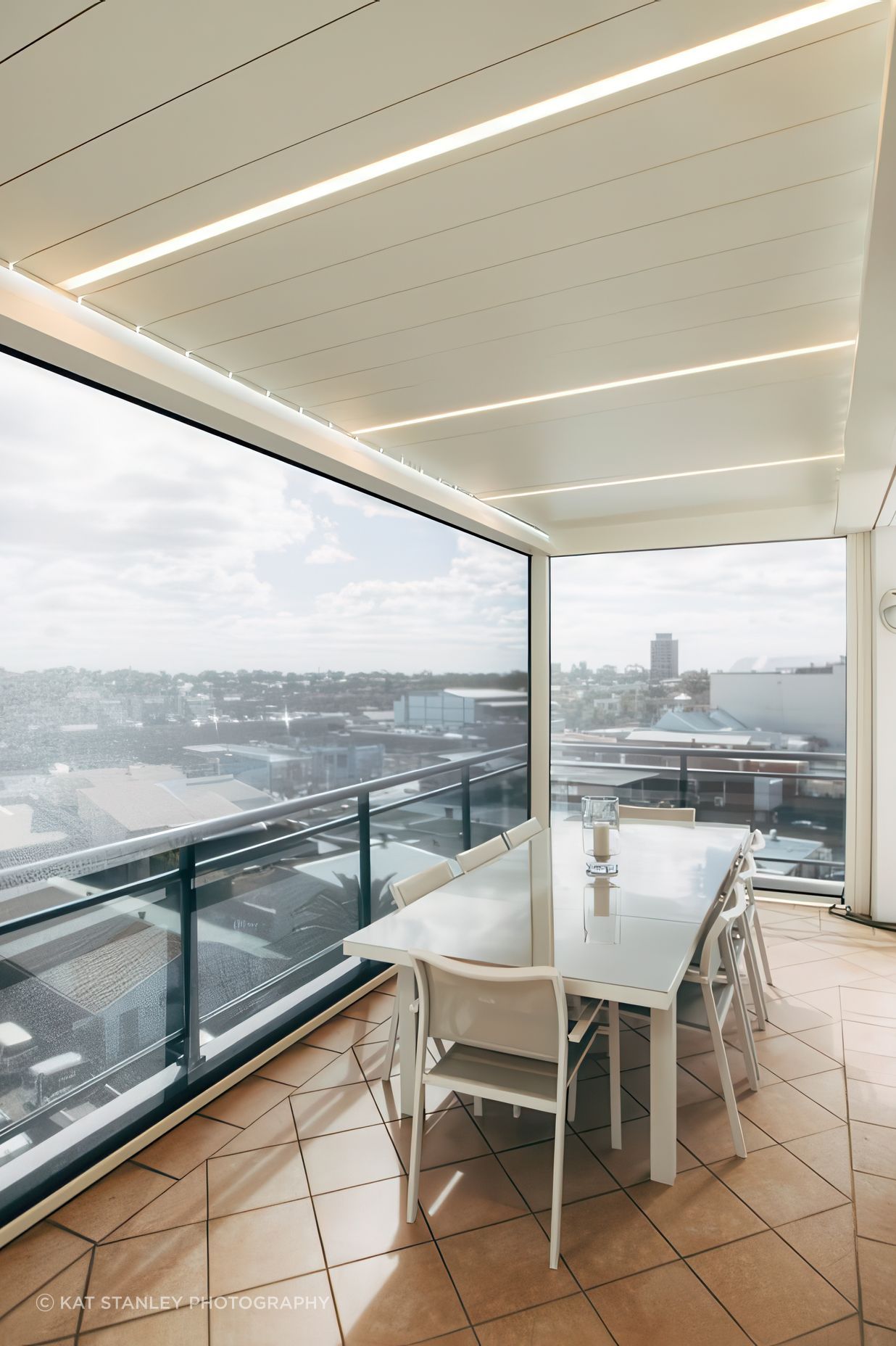 Renson-Camargue-FixScreen-Lineo-LED-Lighting-Grainger-Photos-Kat-Stanley-Cronulla-1-690x8651-1-gigapixel-low-resolution-v2-4x.jpeg