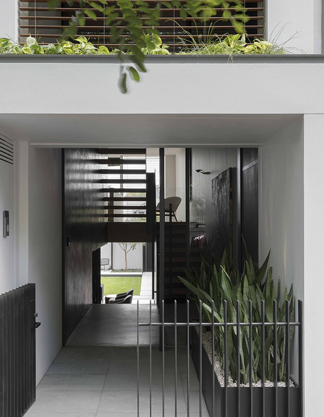 Mirror House