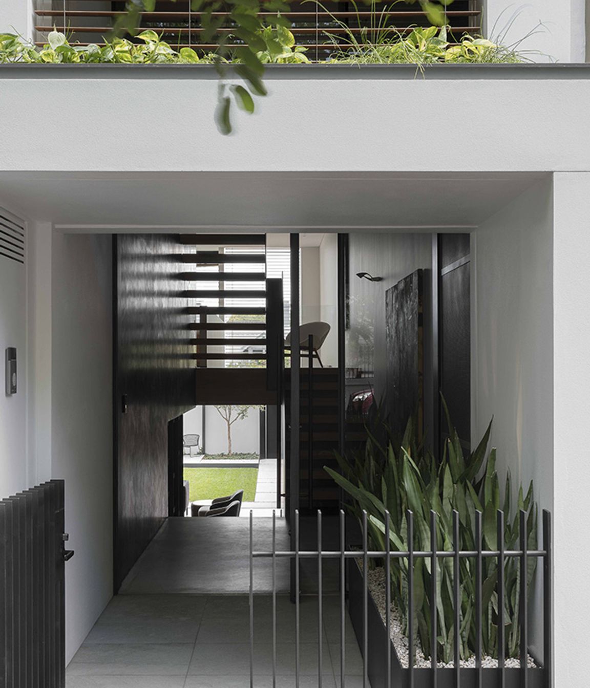 Mirror House