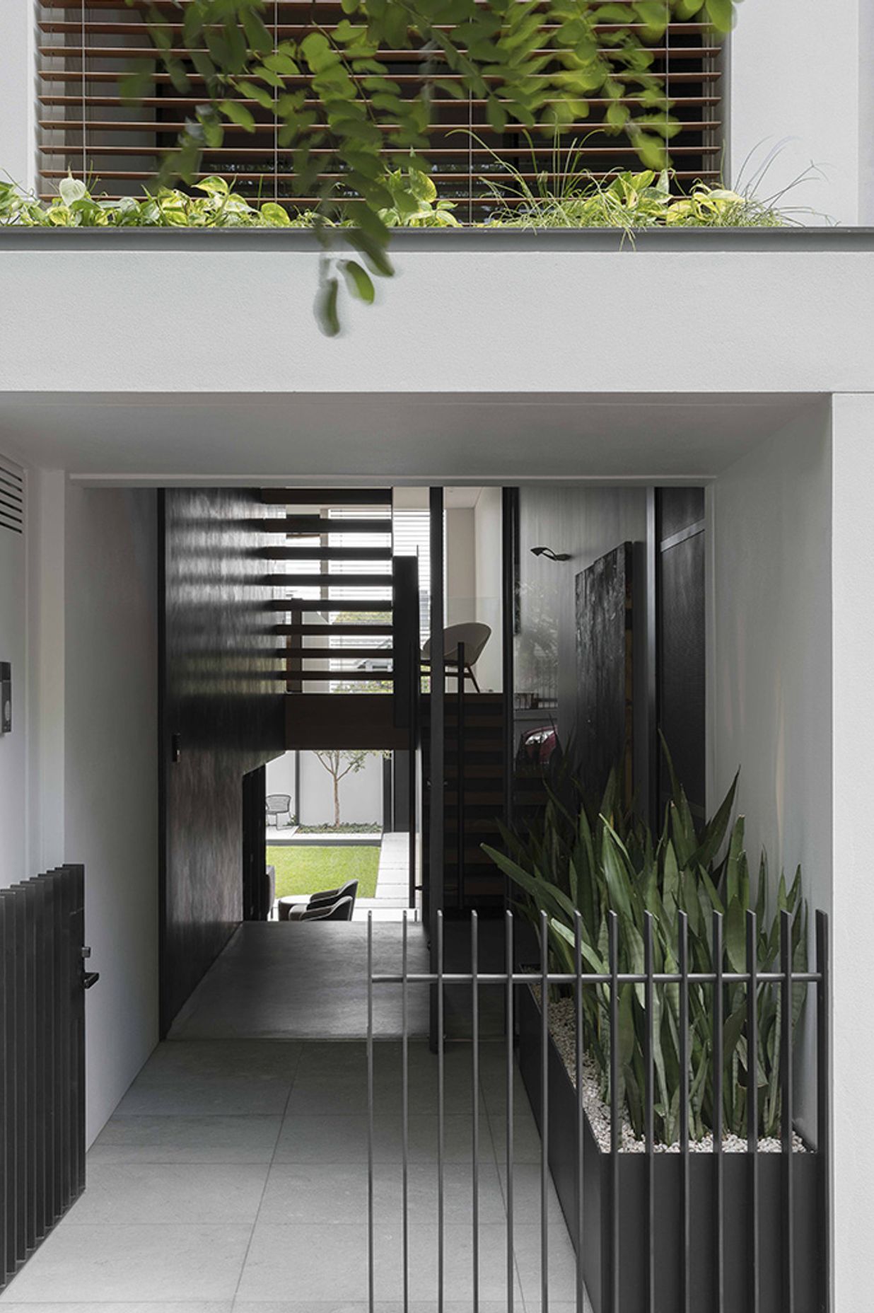 Mirror House