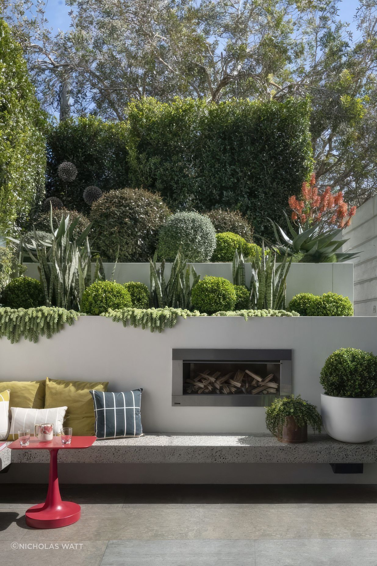 ScaledChic-Courtyard7-scaled-818x1020-standard-scale-200x.jpeg