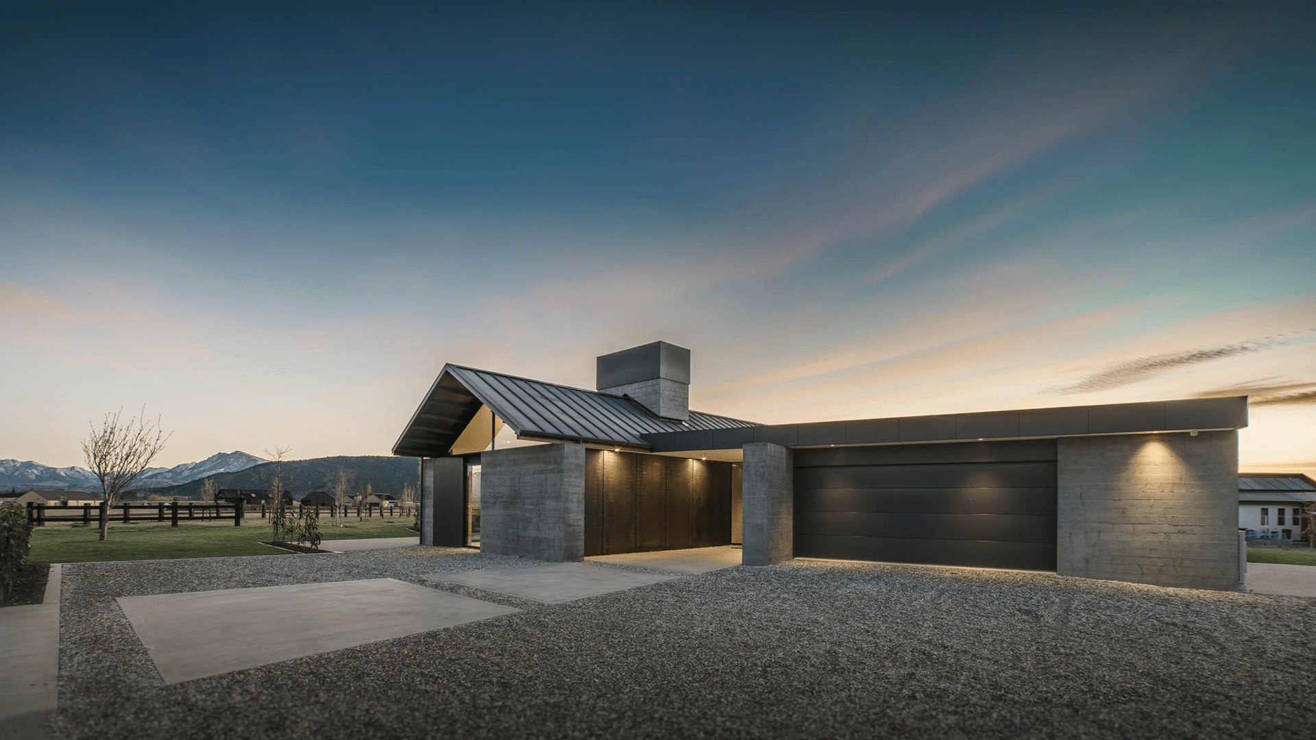Grandview, Wanaka House banner