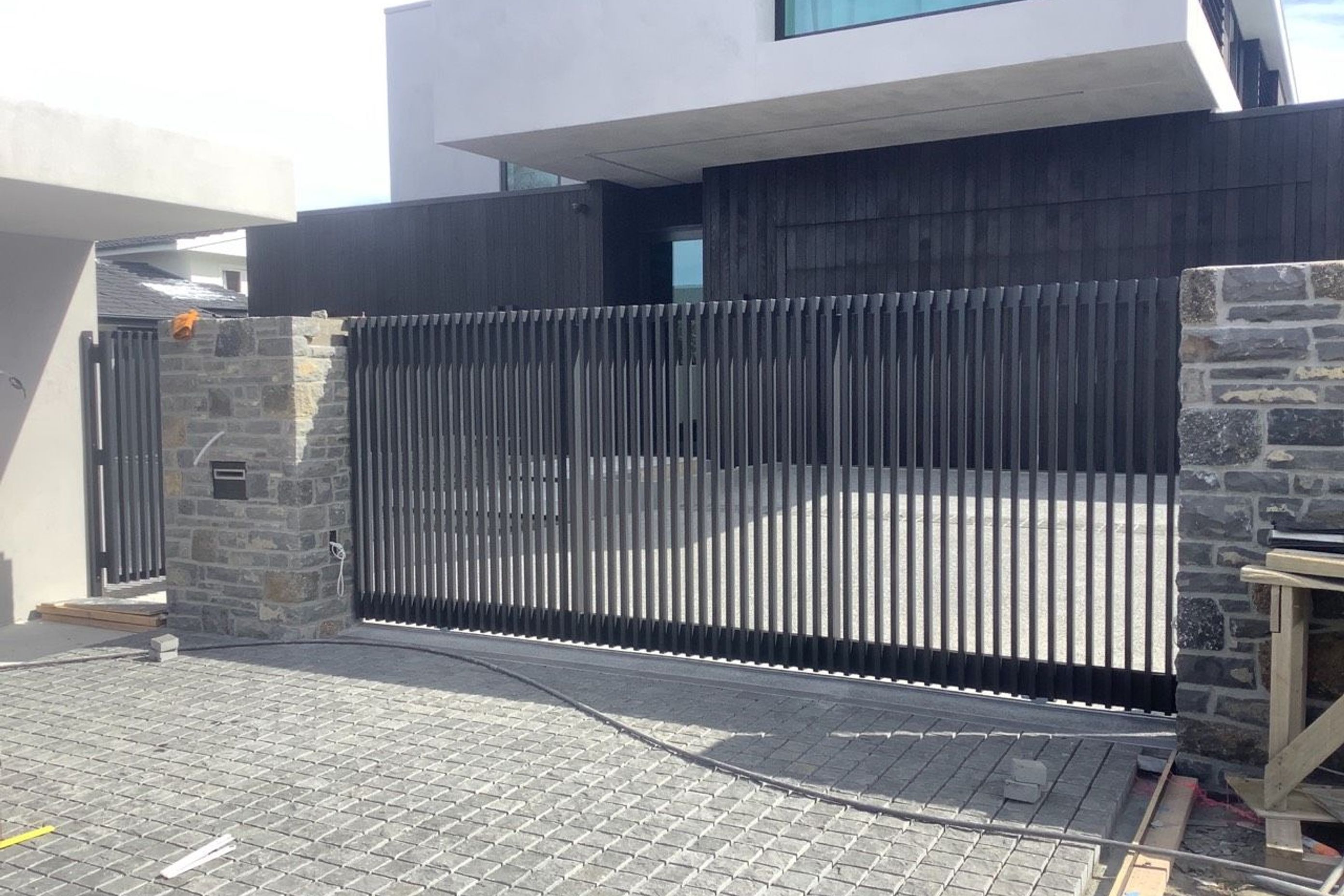 Slider-ped-gate-v2.jpg