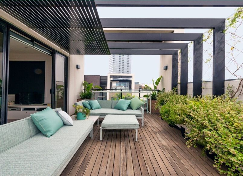 Docklands- Balcony