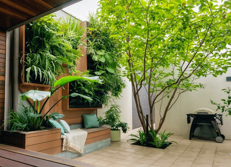 Docklands- Courtyard
