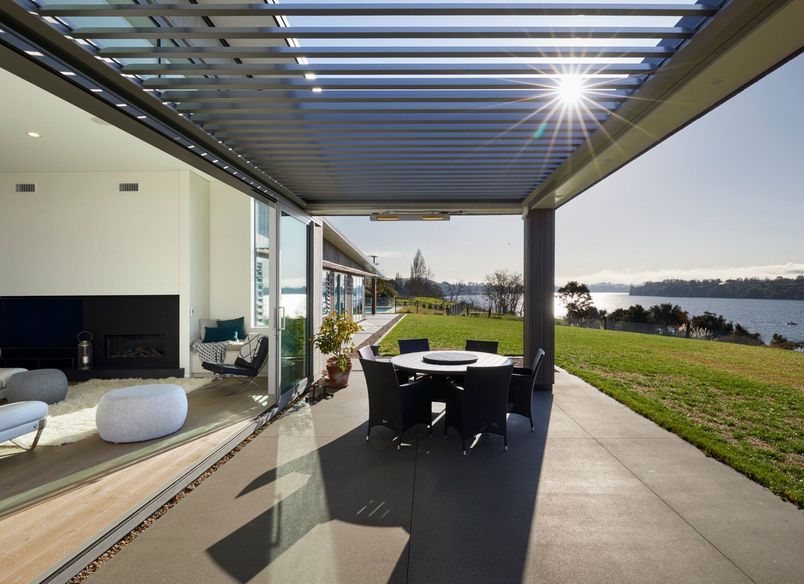 Lake View Louvres