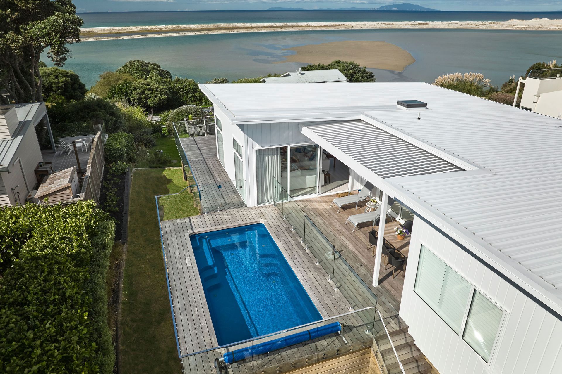 Petite and Prestigious on the Pacific