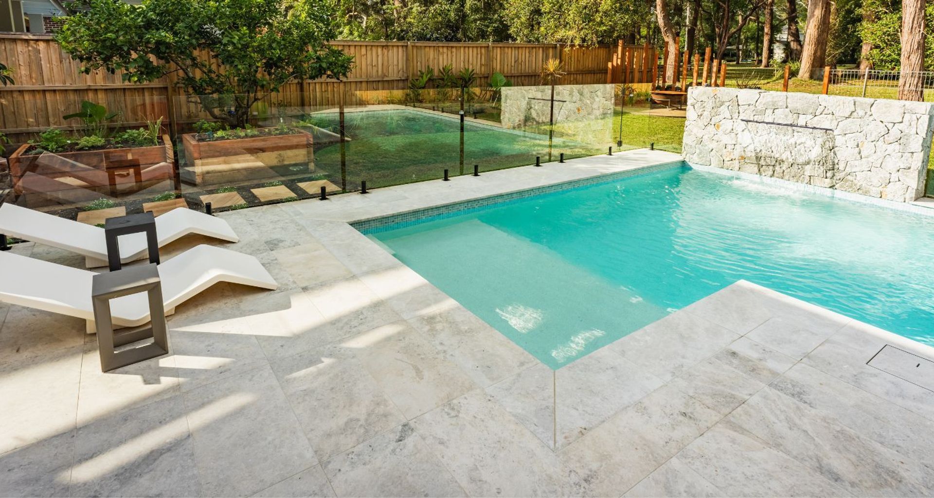 Manhattan Limestone | Hotham Wall Cladding | Branch Out Landscapes | Outdoor Residential | Crystal Pools