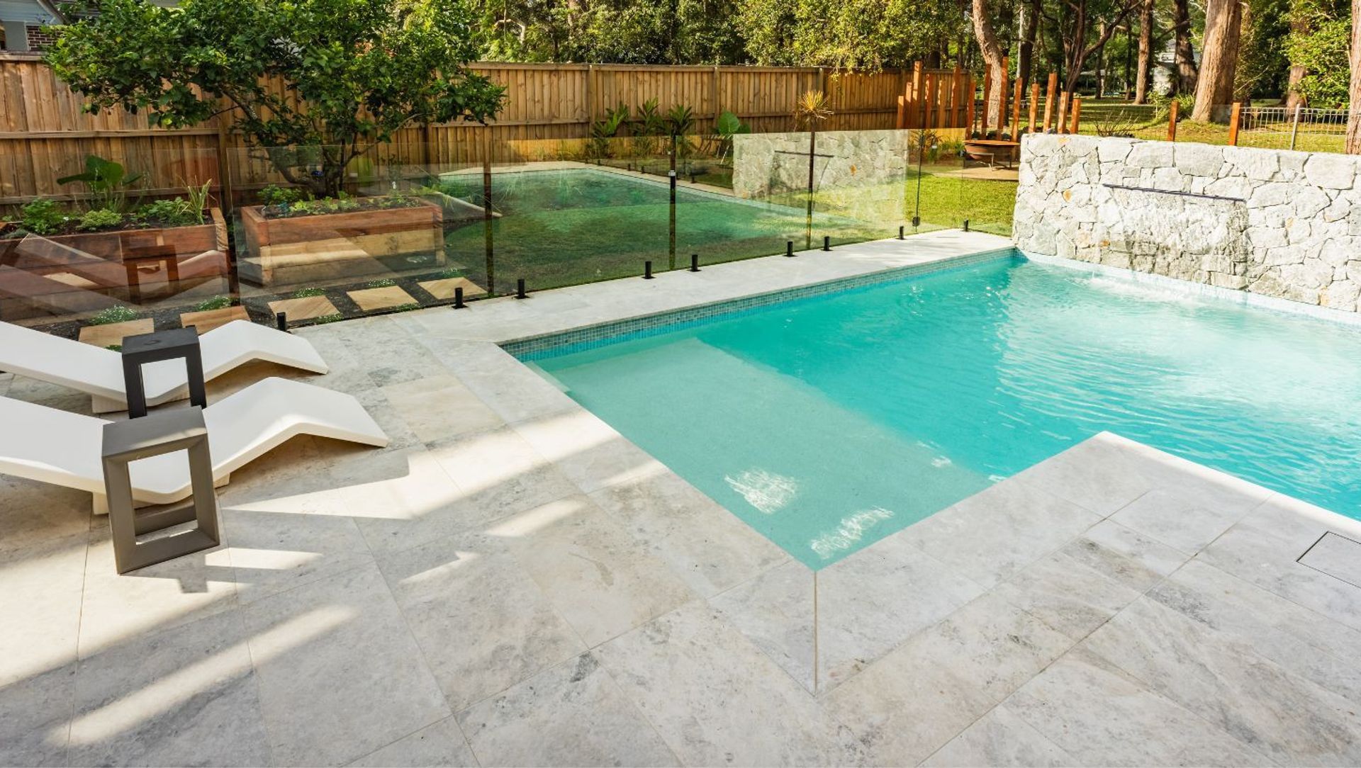 Manhattan Limestone | Hotham Wall Cladding | Branch Out Landscapes | Outdoor Residential | Crystal Pools