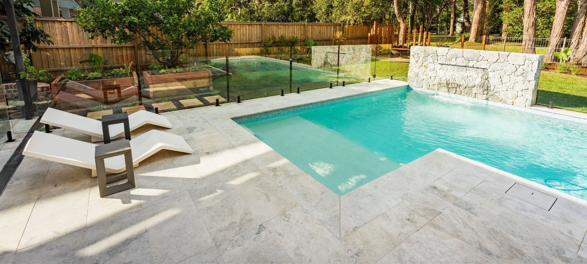 Manhattan Limestone | Hotham Wall Cladding | Branch Out Landscapes | Outdoor Residential | Crystal Pools