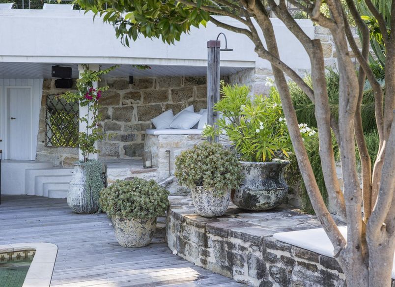 An Entertainer's Garden