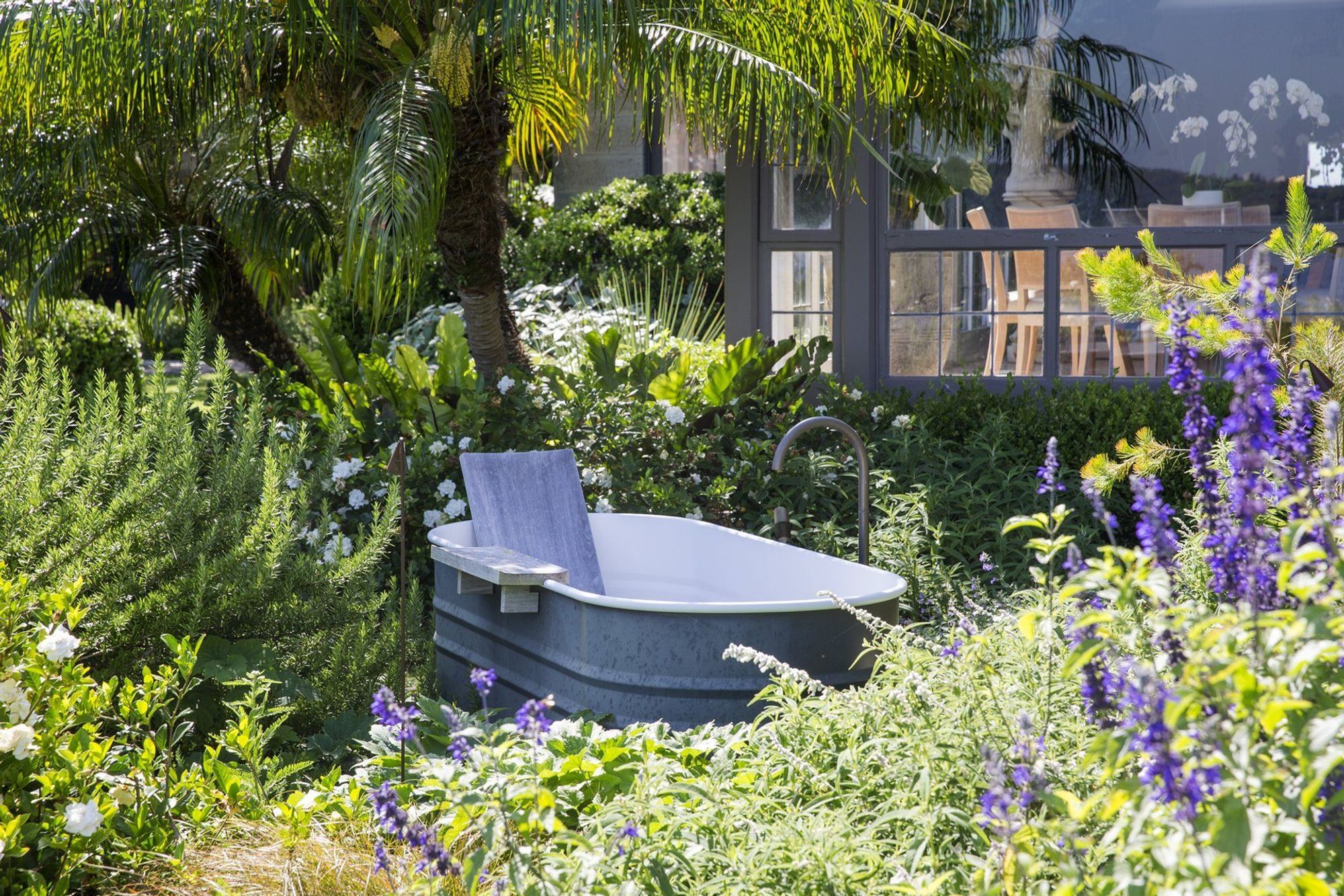 An Entertainer's Garden