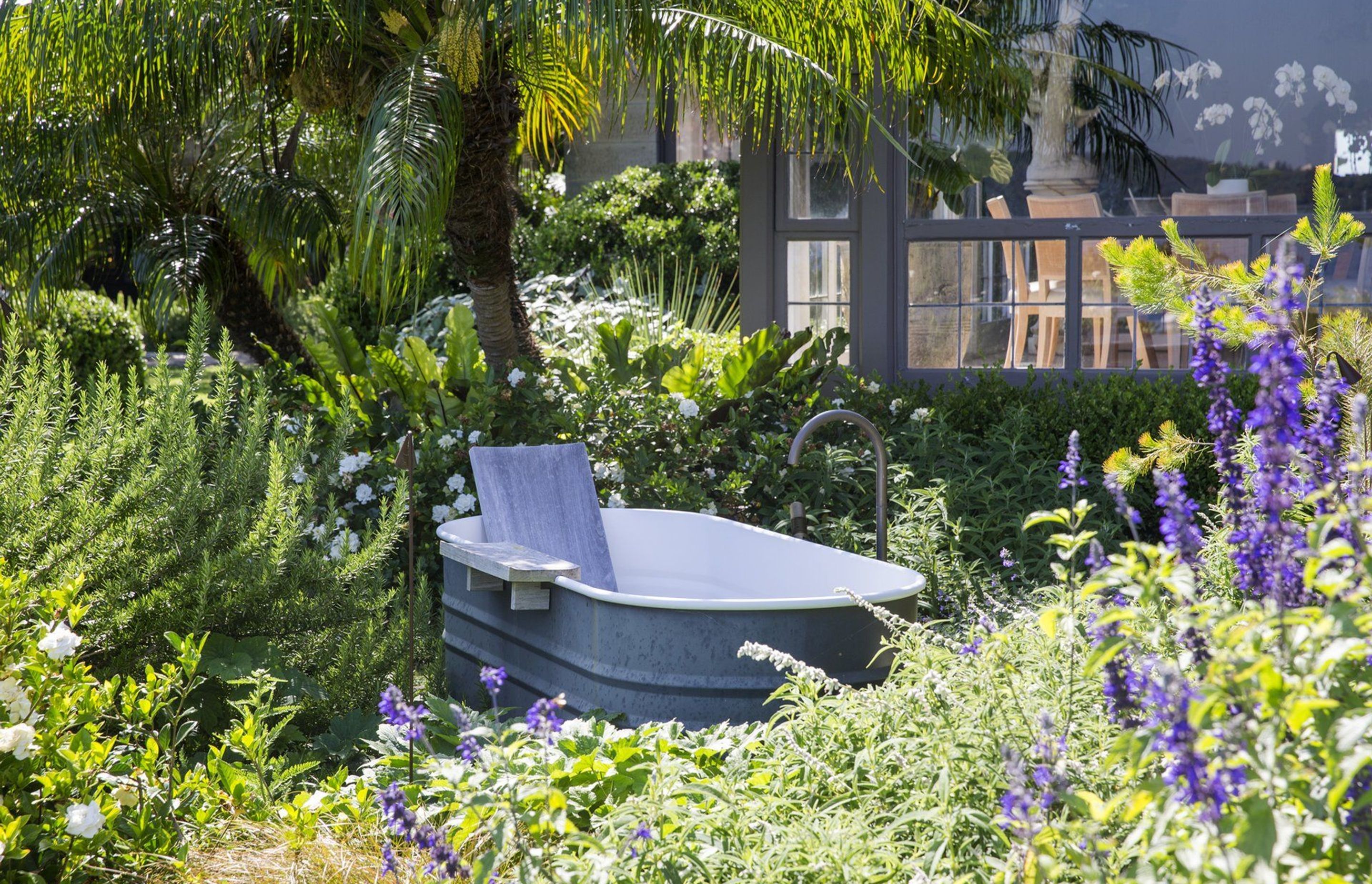 An Entertainer's Garden