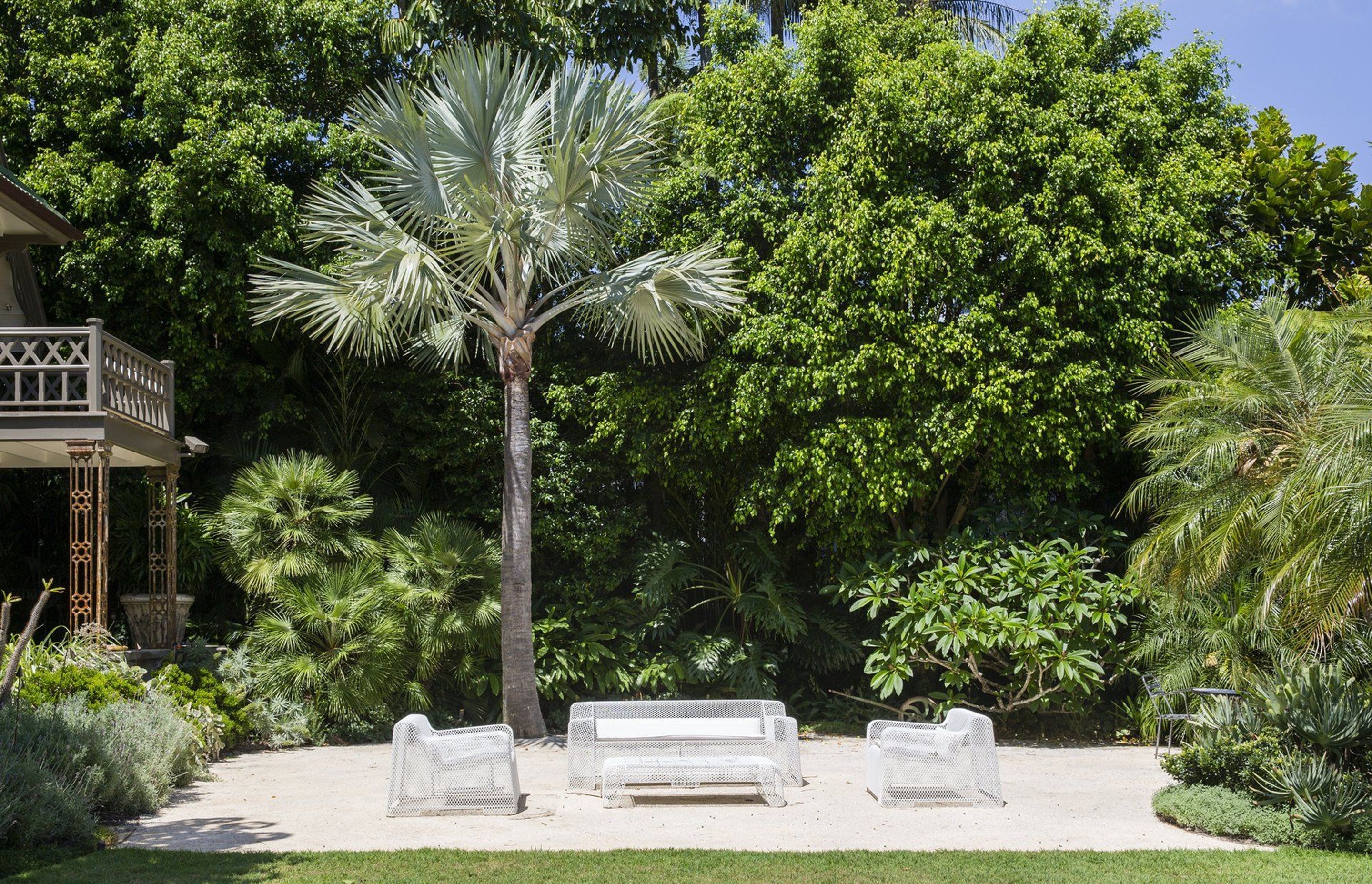 An Entertainer's Garden