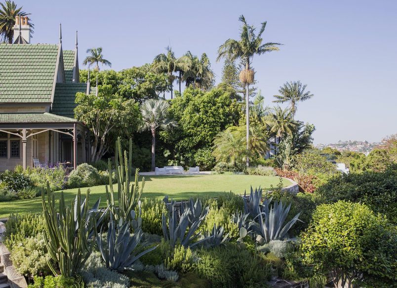 An Entertainer's Garden