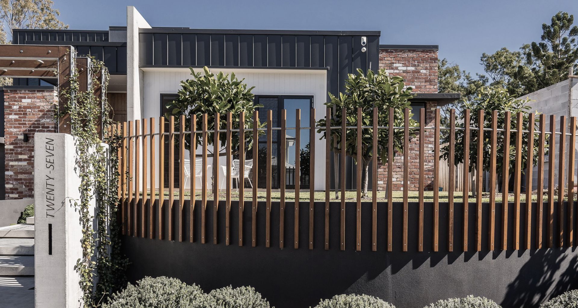 Corinda banner