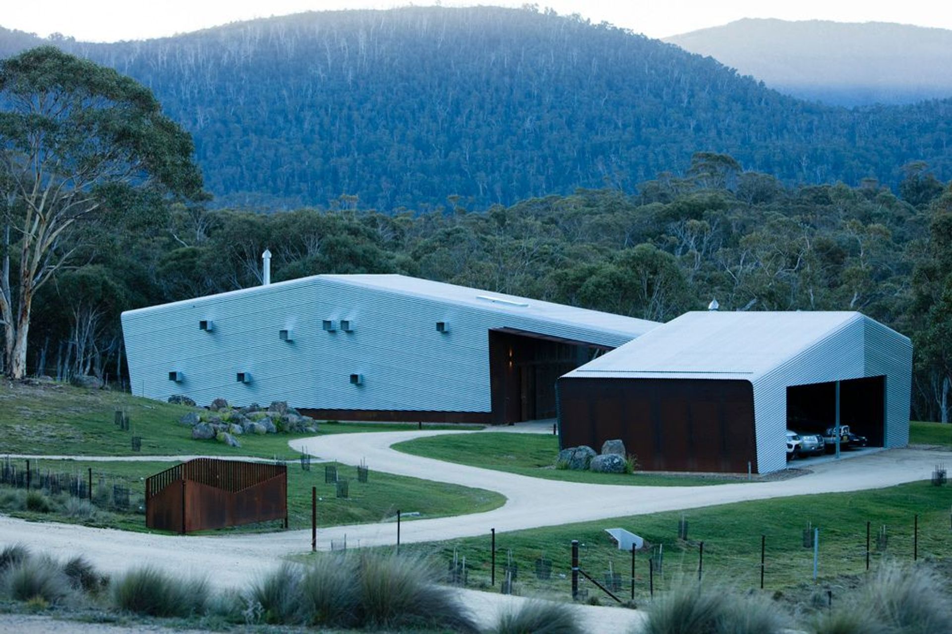 Snowy Mountains Stables