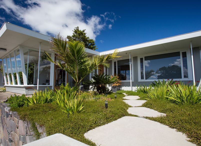 Contemporary Entrance, Hillcrest
