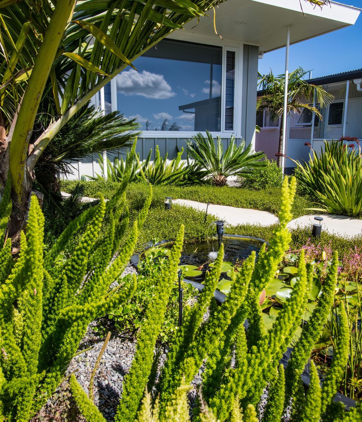 Contemporary Entrance, Hillcrest