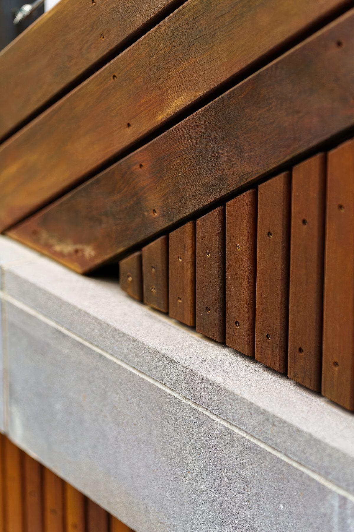 up10-1-fix-standard-scale-200x.jpg