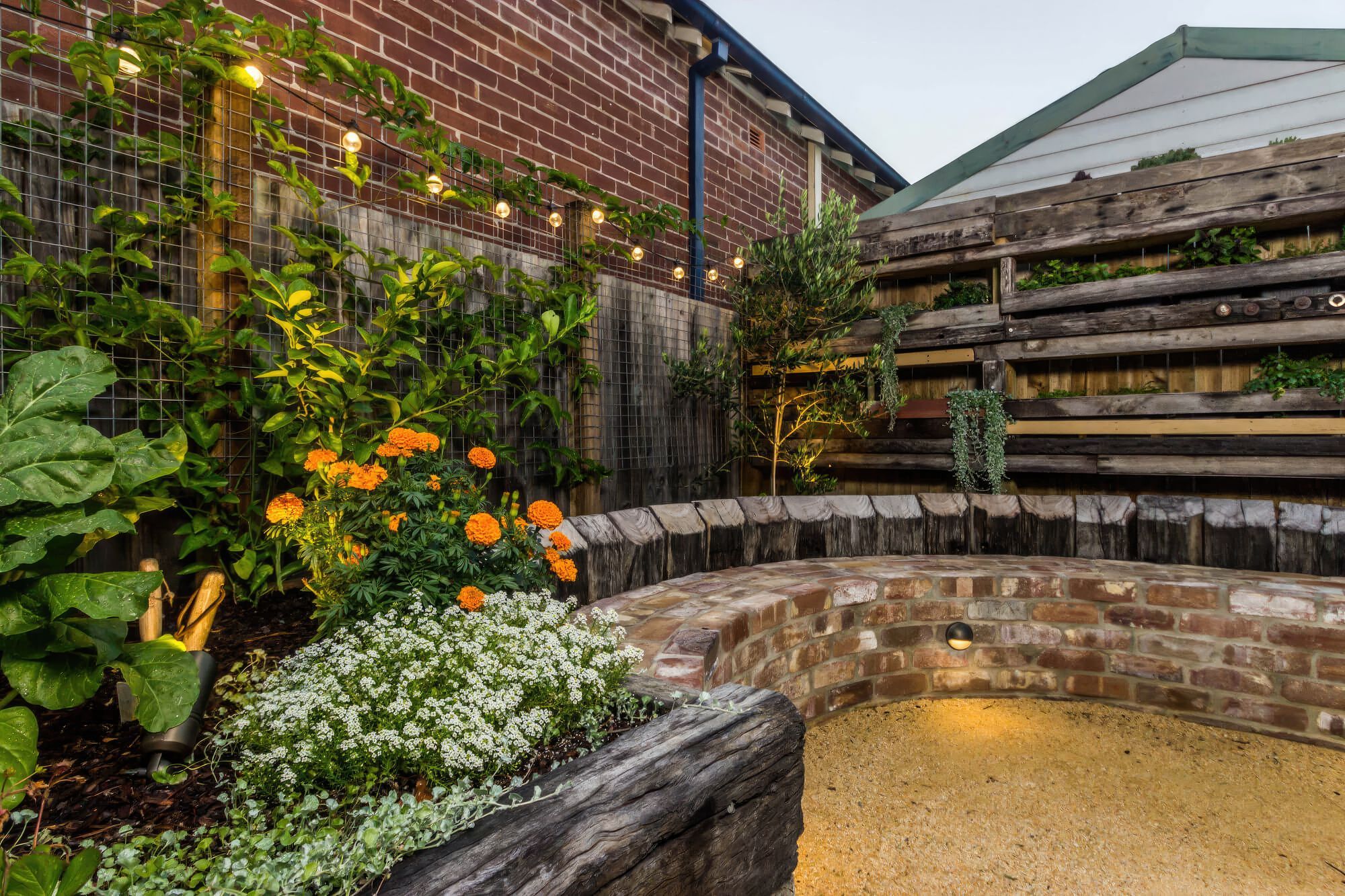 up5-Cooks-Hill-landscaping-1-fix-standard-scale-200x.jpg