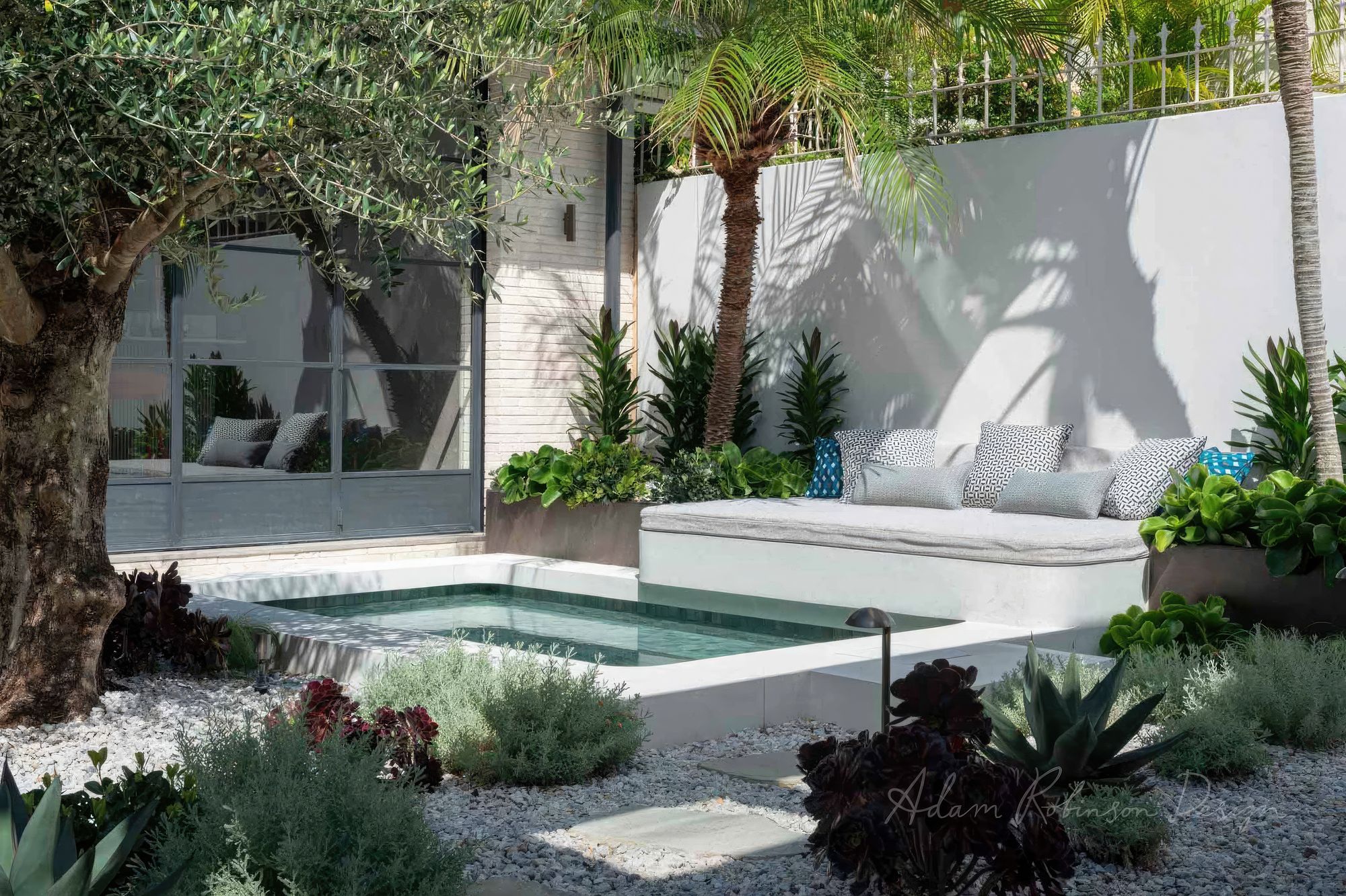 upADAMROBINSONDESIGNSydneyPaddingtonHomeresidentiallandscapedesignproject11-fix-standard-scale-200x.jpg