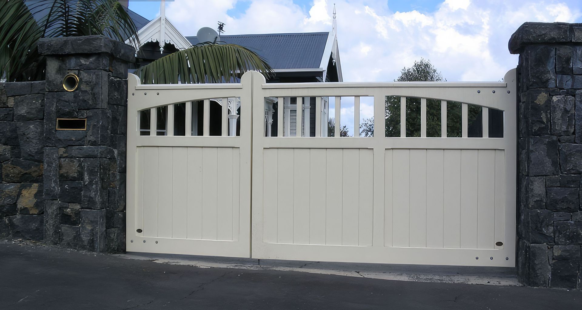 Purpose Designed Gates banner