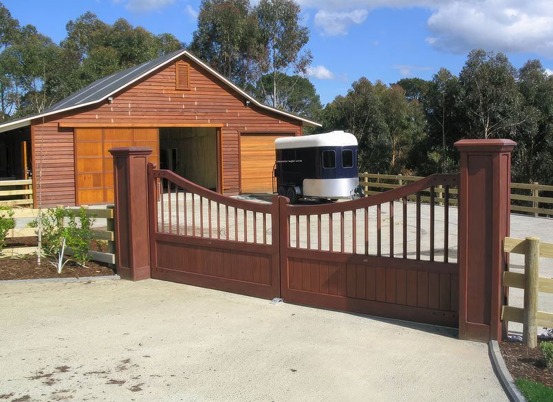 Sherwood | Traditional Style Gates