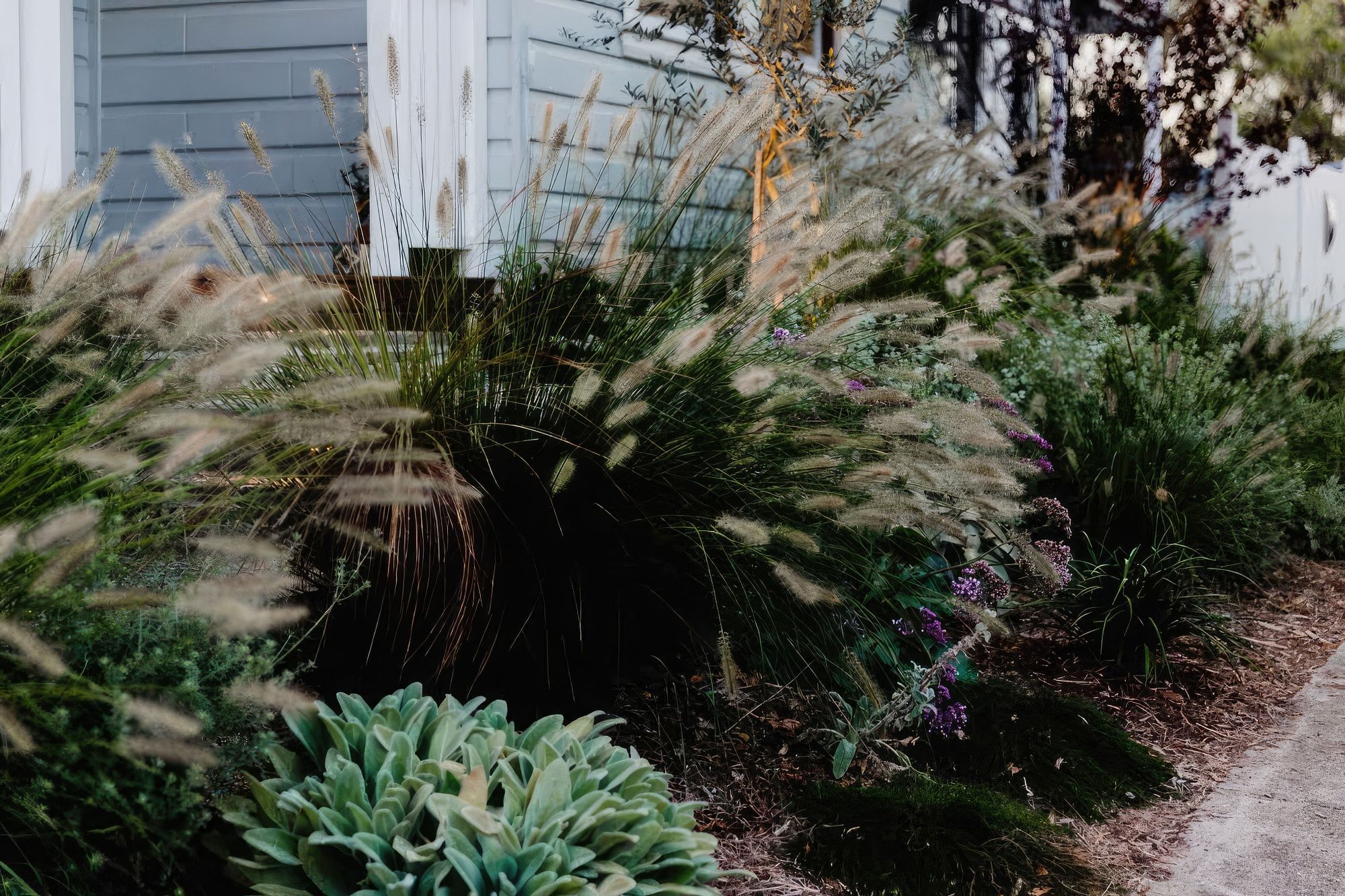 upHamilton-Cottage-Garden-Retreat-01-1024x683-fix-standard-scale-200x-v4.jpg