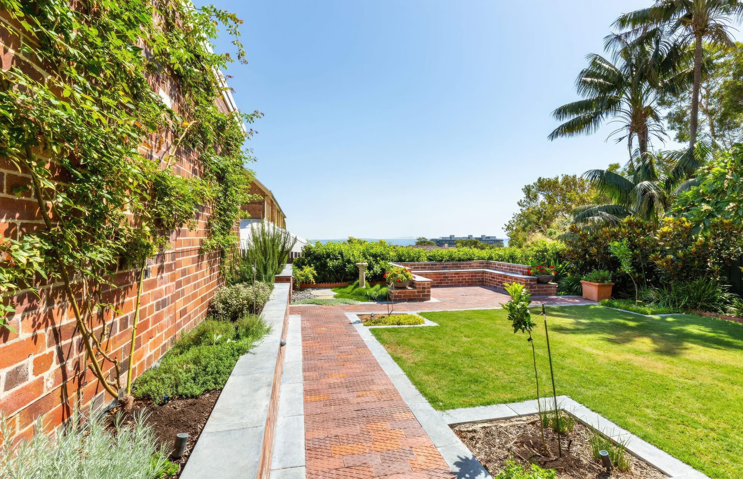 upLandscape-design-Newcastle-The-Hill-3-fix-standard-scale-200x.jpg