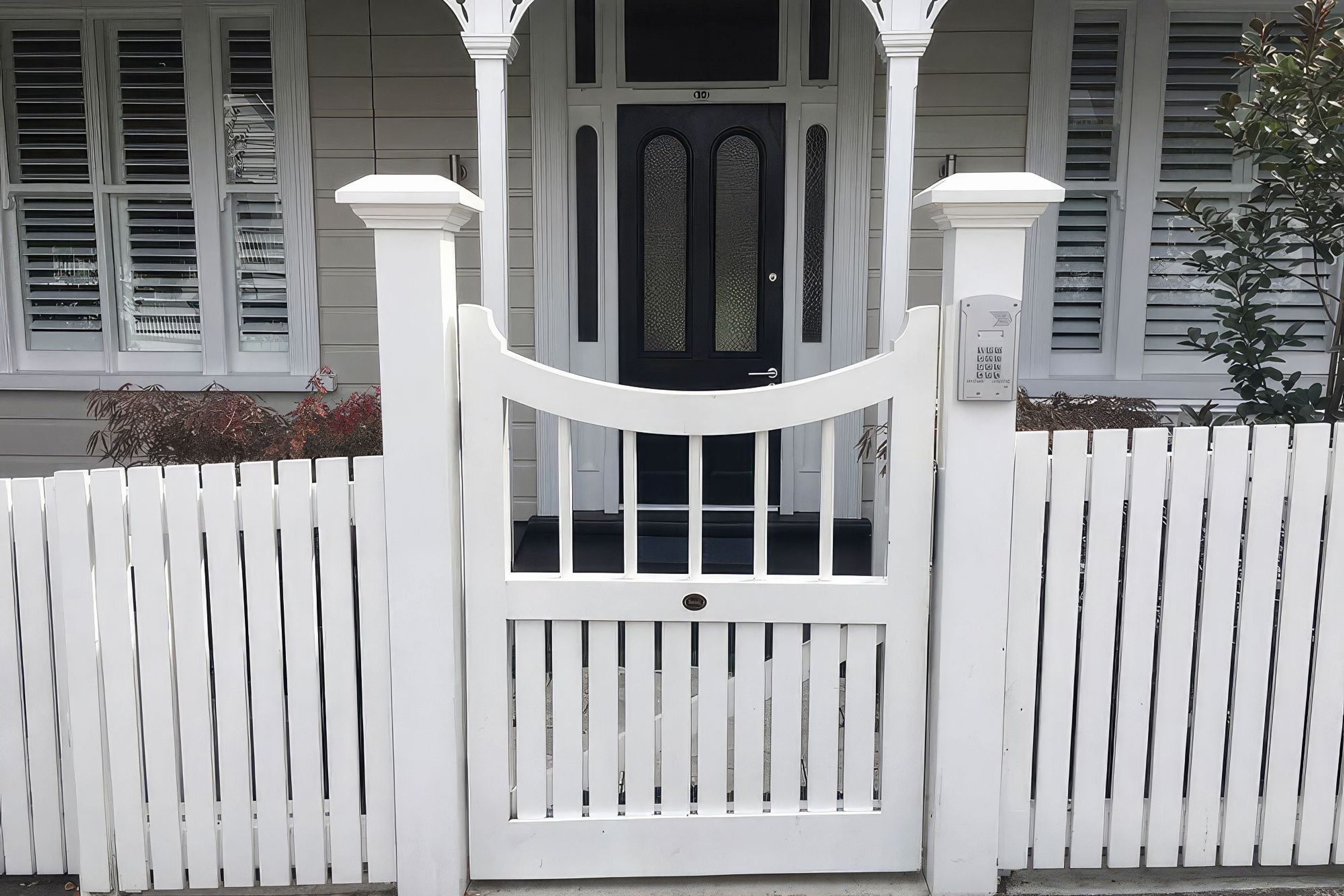 upMOdernPicket160132-fix-standard-scale-200x.jpg