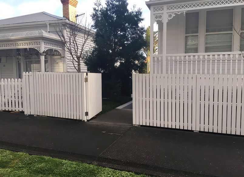 Modern Picket | Traditional Style Gates