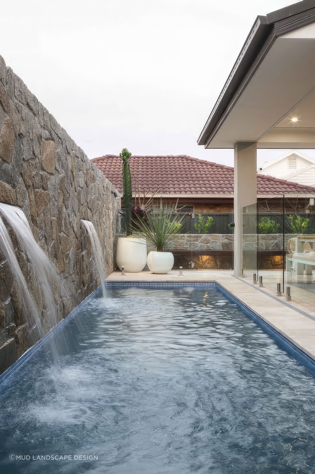 upRose-St-Merewether-Backyard-Plunge-Pool-01-1024x683-fix-standard-scale-200x-v4.jpg